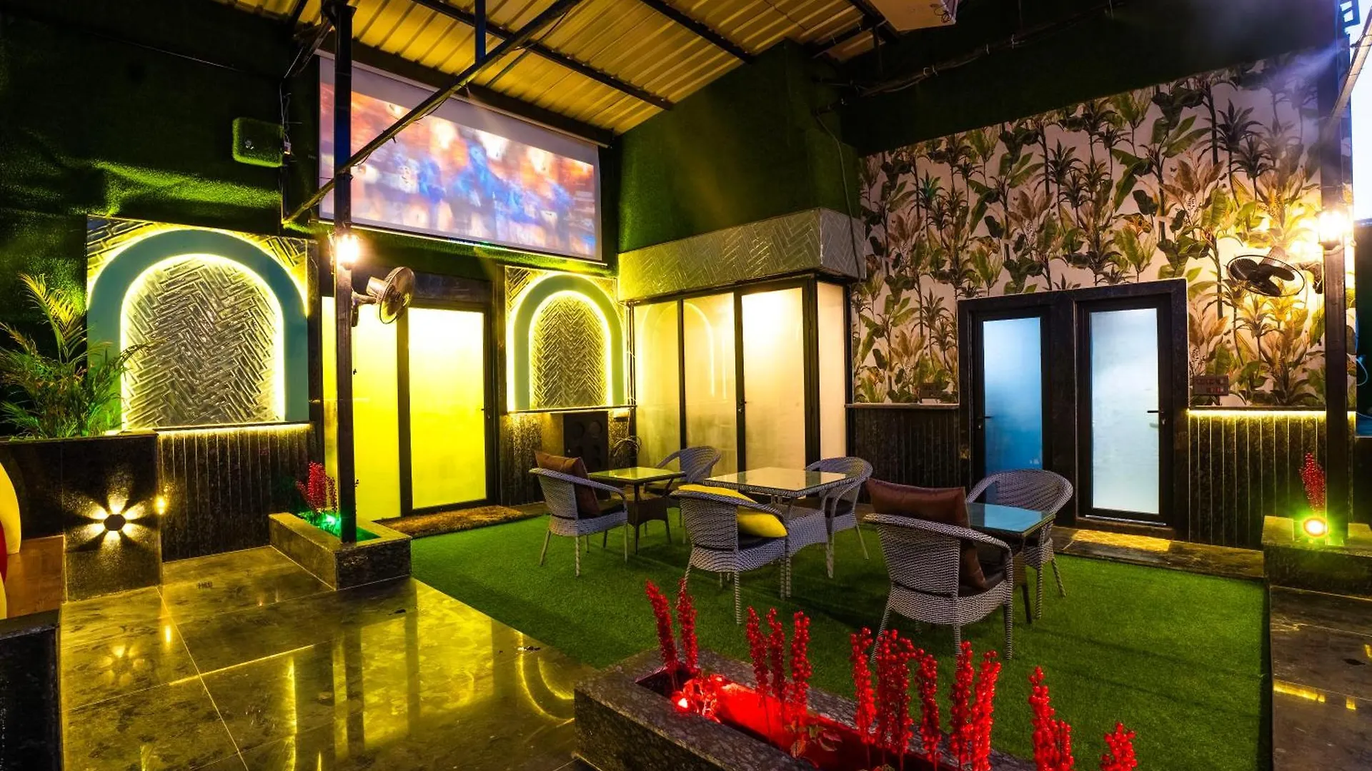 Orsom Stays Sassy - Sector 42 Gurgaon 2*,  India