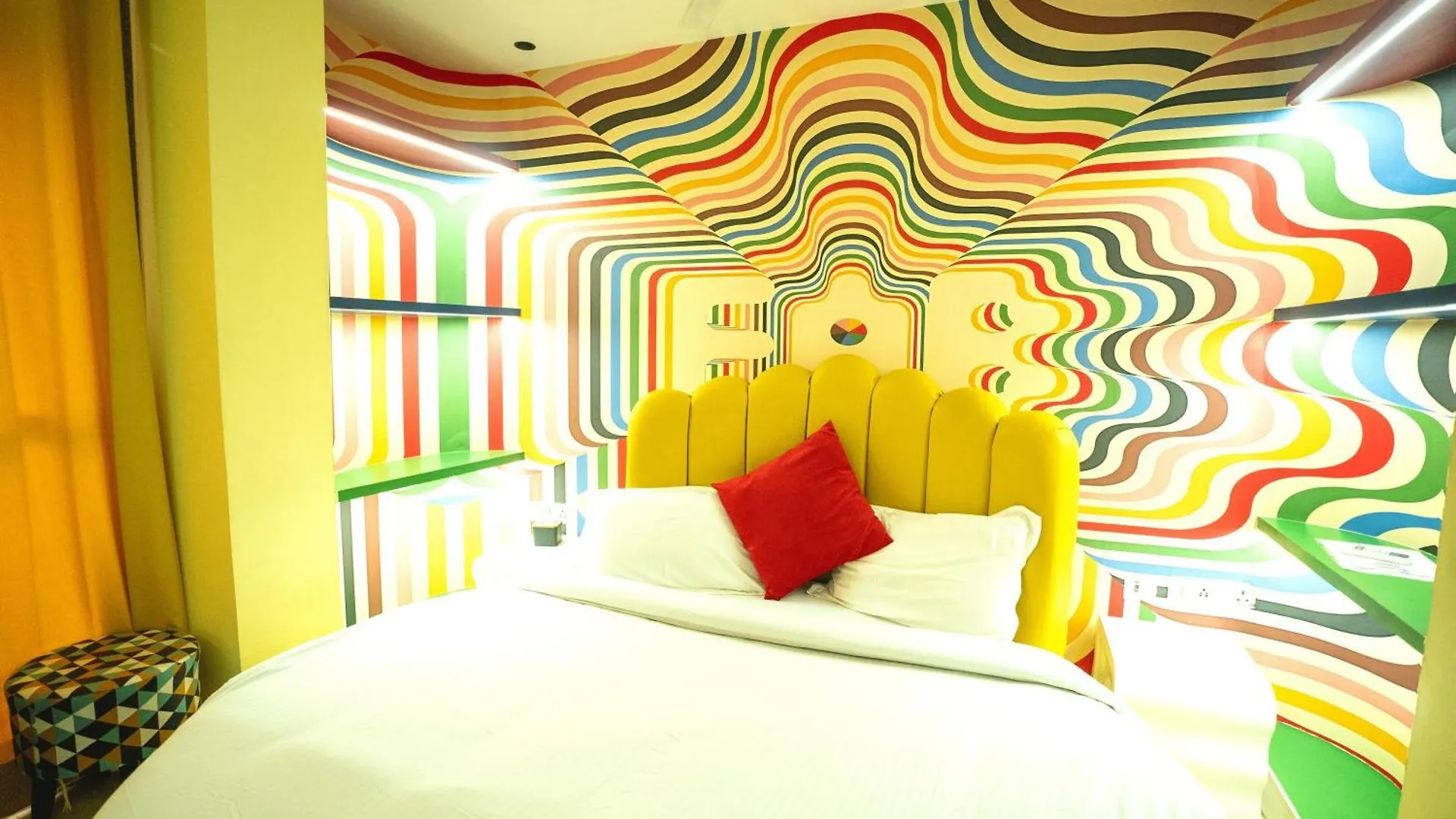 Orsom Stays Sassy - Sector 42 Gurgaon Hotel