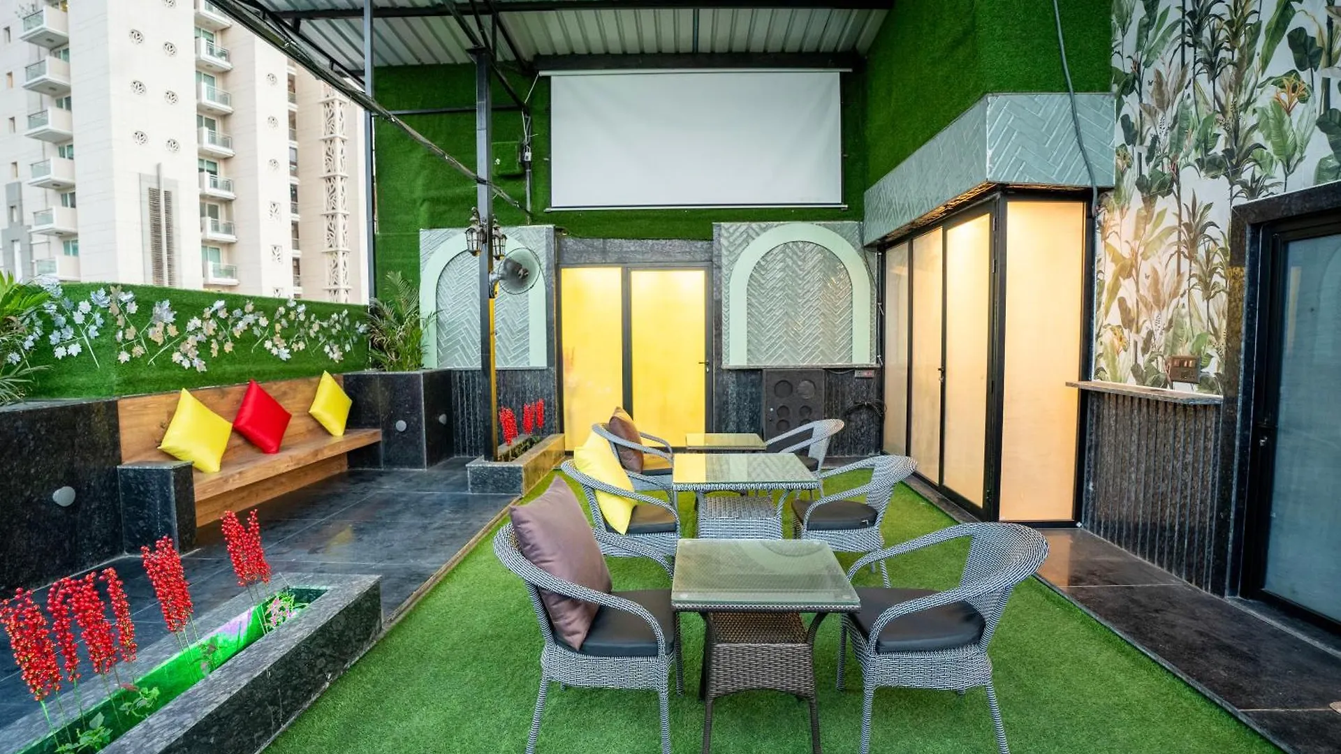 Orsom Stays Sassy - Sector 42 Gurgaon