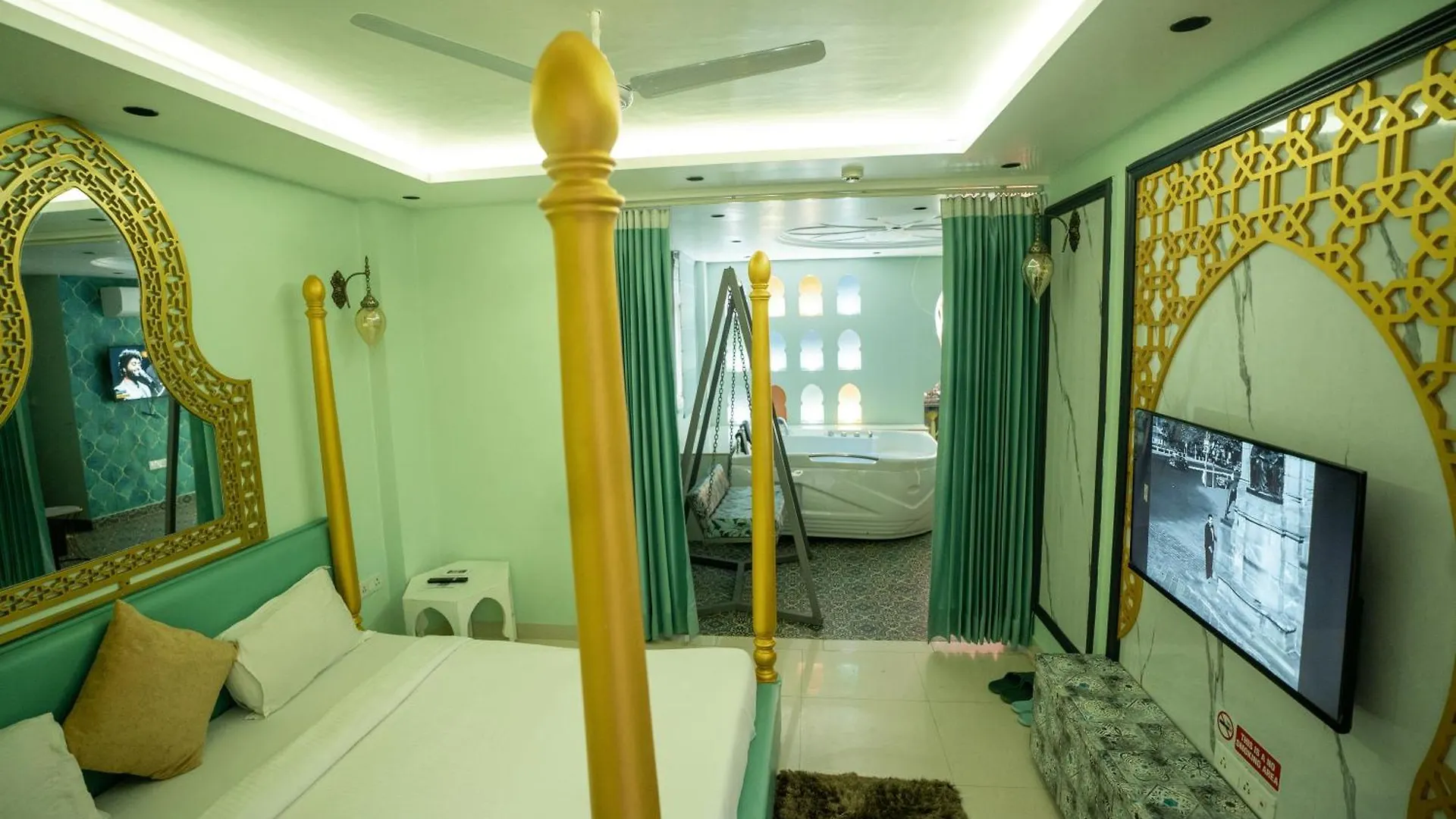 Orsom Stays Sassy - Sector 42 Gurgaon Hotel