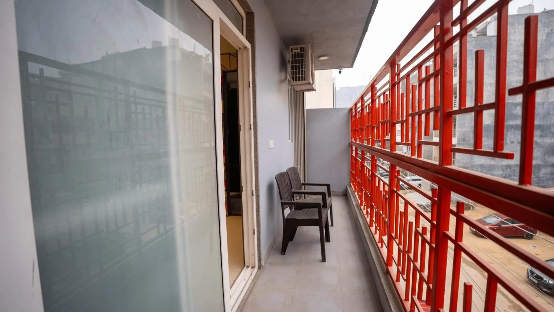 ** Hotel Orsom Stays Sassy - Sector 42 Gurgaon India