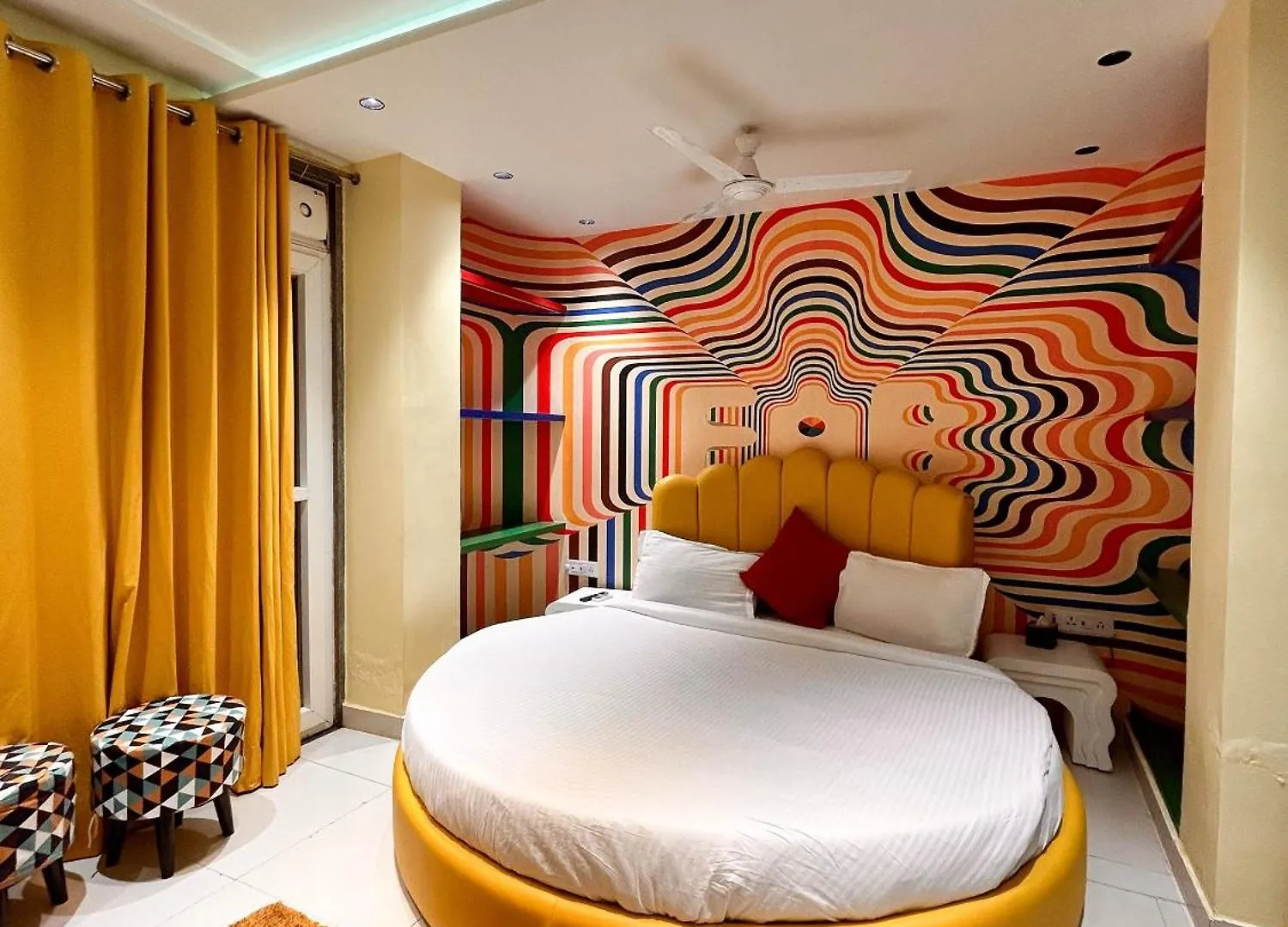 Hotel Orsom Stays Sassy - Sector 42 Gurgaon